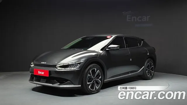 Kia EV6 2023 — photo 1