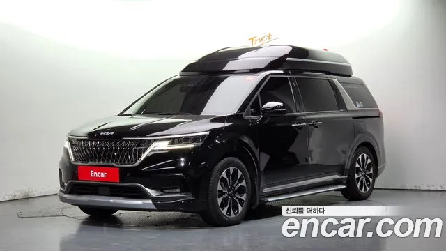 Kia Canival 2022 — photo 1