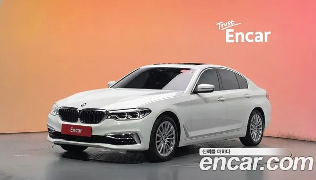 BMW 5-Series 2020 — photo 1