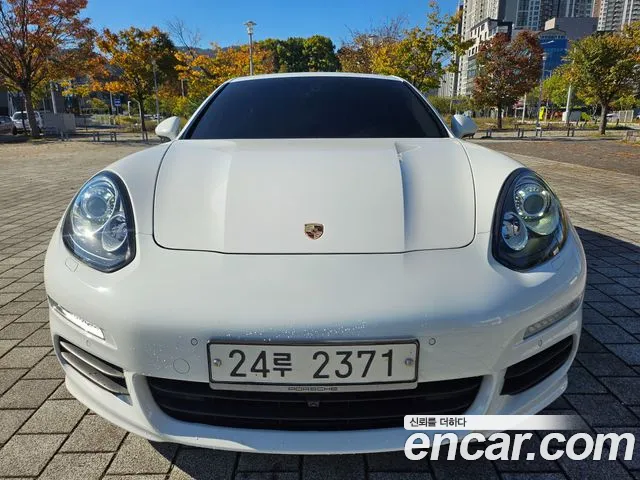 Porsche Panamera 2015 — photo 1