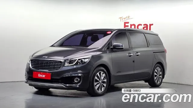 Kia Canival 2018 — photo 1