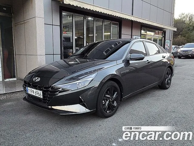 Hyundai AVANTE 2021 — photo 1