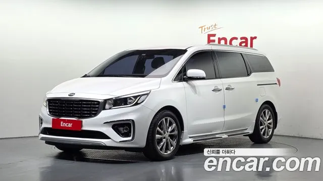 Kia Canival 2019 — photo 1