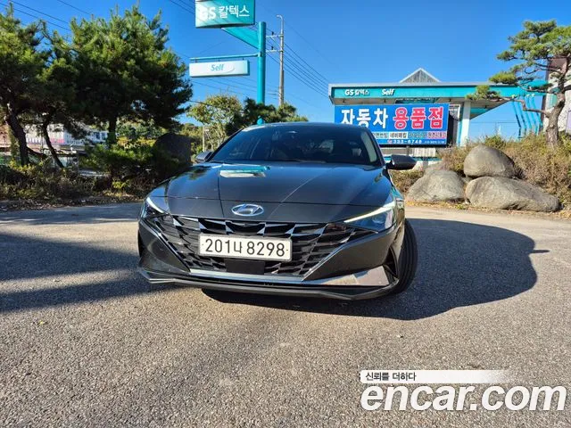 Hyundai AVANTE 2023 — photo 1