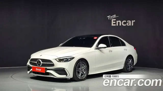 Mercedes-Benz C-Class 2025 — photo 1