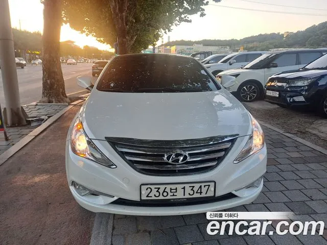 Hyundai Sonata 2013 — photo 1