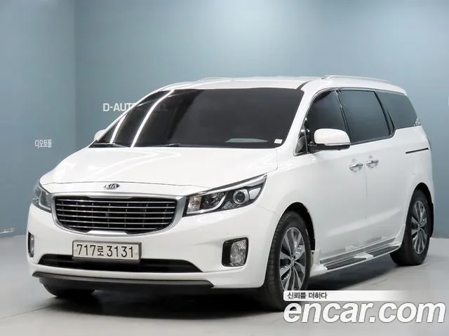 Kia Canival 2018 — photo 1