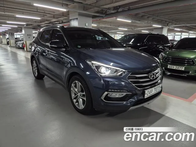 Hyundai Santafe 2018 — photo 1