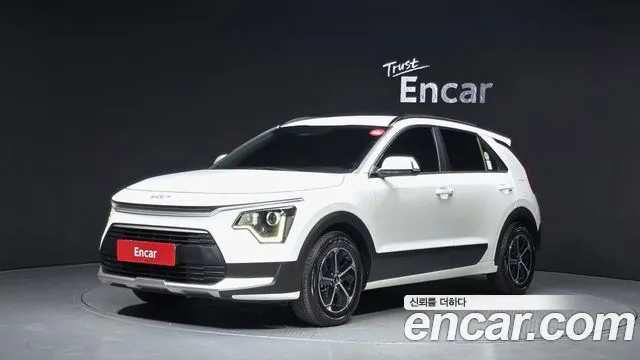 Kia Niro 2022 — photo 1