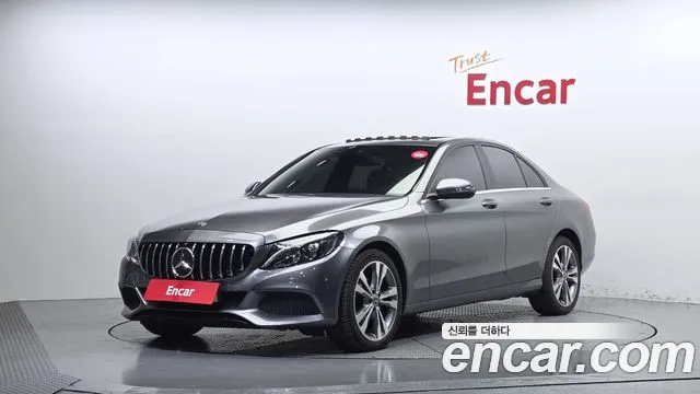 Mercedes-Benz C-Class 2018 — photo 1