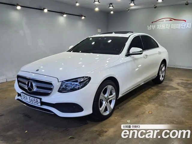 Mercedes-Benz E-Class 2017 — photo 1