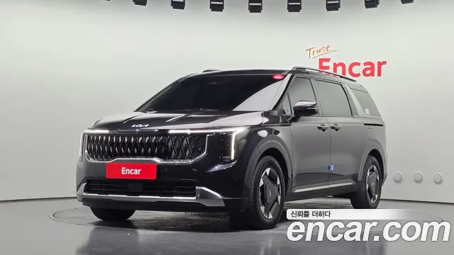 Kia Canival 2025 — photo 1