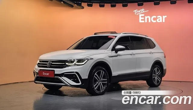Volkswagen Tiguan 2023 — photo 1