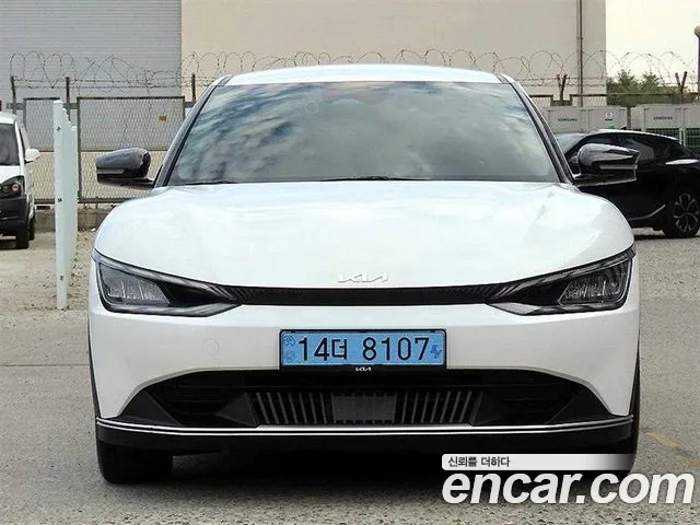 Kia EV6 2022 — photo 1