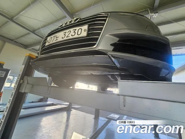Audi A6 2018 — photo 1
