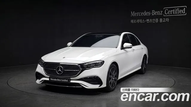 Mercedes-Benz E-Class 2026 — photo 1