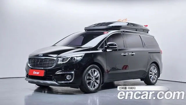 Kia Canival 2018 — photo 1