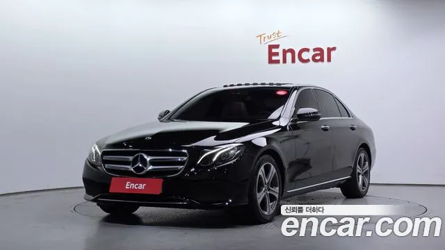 Mercedes-Benz E-Class 2019 — photo 1