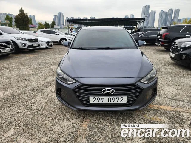 Hyundai AVANTE 2016 — photo 1