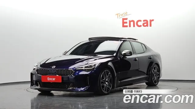 Kia Stinger 2018 — photo 1
