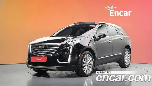 Cadillac XT5 2019 — photo 1