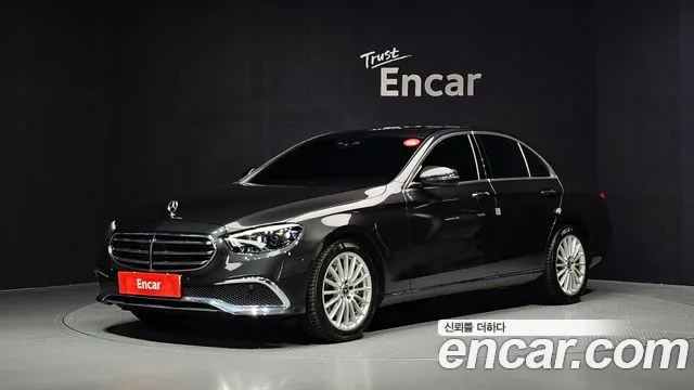 Mercedes-Benz E-Class 2021 — photo 1