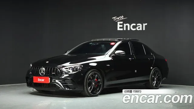 Mercedes-Benz E-Class 2023 — photo 1