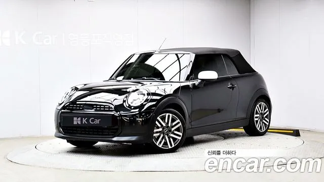 Mini Cooper Convertible 2025 — photo 1