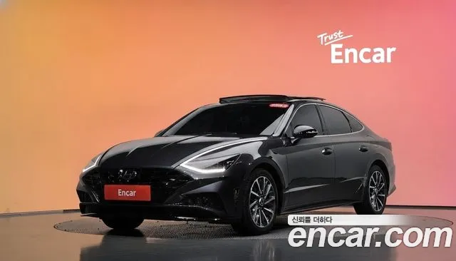 Hyundai Sonata 2022 — photo 1
