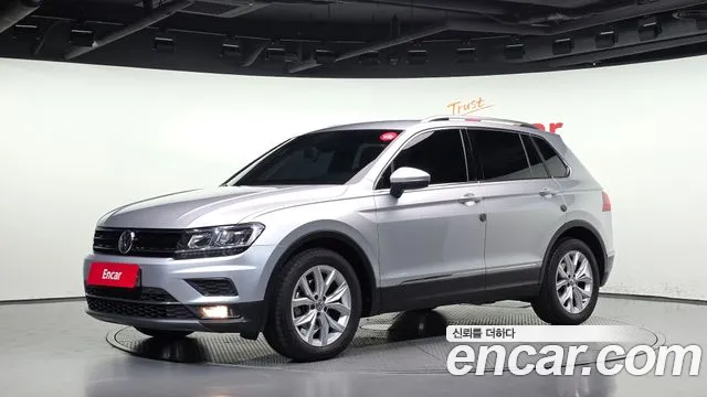 Volkswagen Tiguan 2018 — photo 1