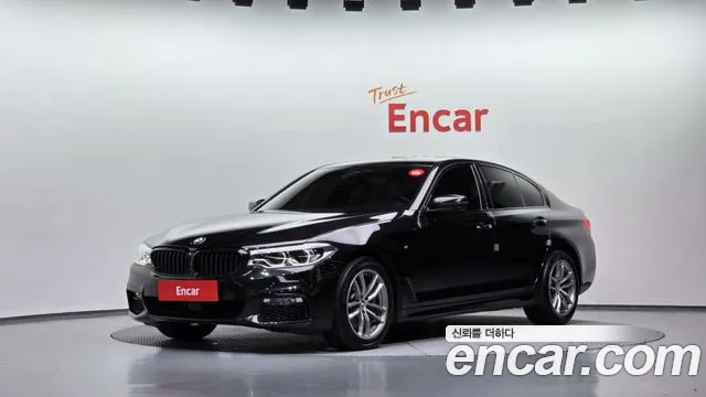 BMW 5-Series 2017 — photo 1