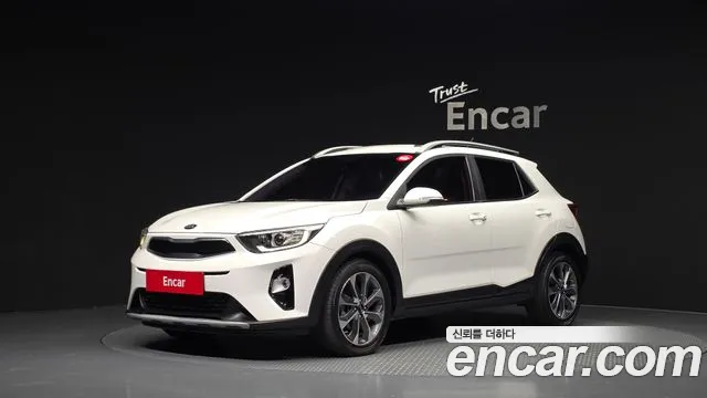 Kia Stonic 2018 — photo 1