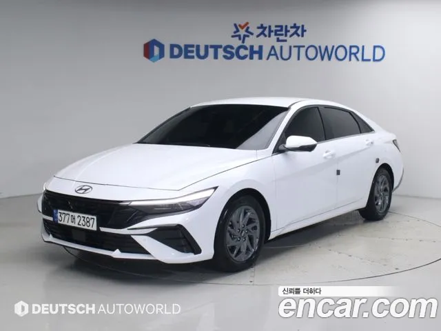 Hyundai AVANTE 2024 — photo 1