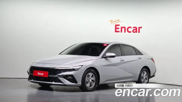 Hyundai AVANTE 2024 — photo 1