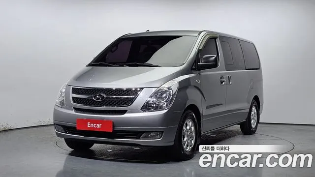 Hyundai Starex 2013 — photo 1