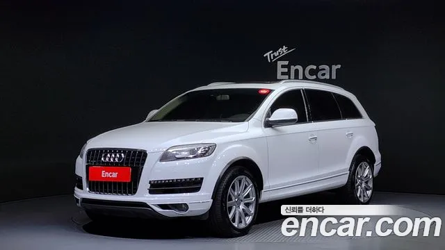 Audi Q7 2013 — photo 1