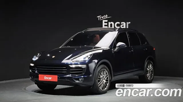 Porsche Cayenne 2016 — photo 1