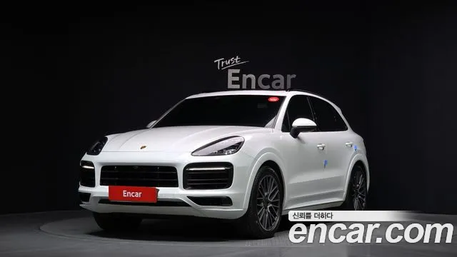 Porsche Cayenne 2019 — photo 1