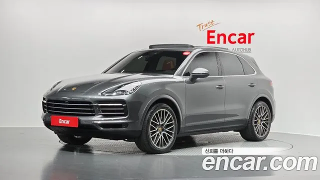 Porsche Cayenne 2021 — photo 1