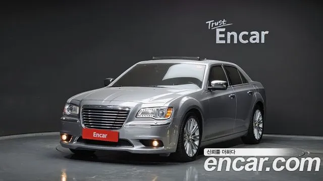 Chrysler 300C 2013 — photo 1