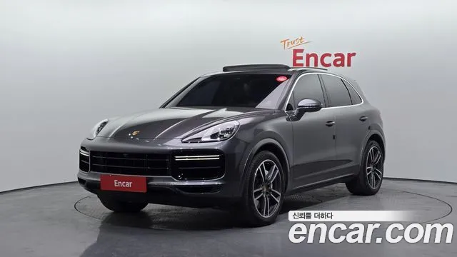 Porsche Cayenne 2021 — photo 1