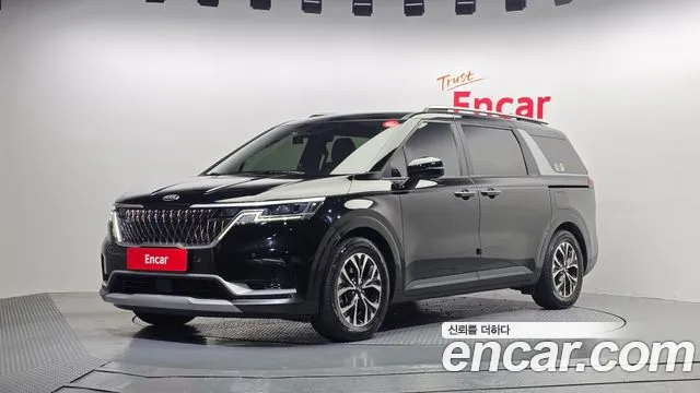 Kia Canival 2021 — photo 1