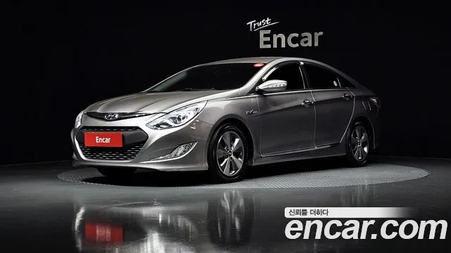 Hyundai Sonata 2012 — photo 1