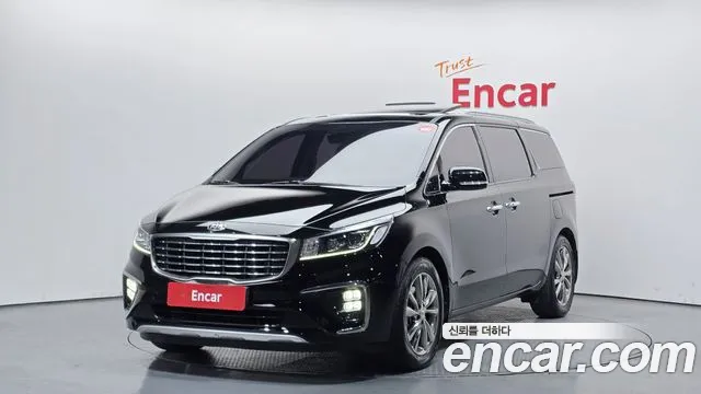 Kia Canival 2019 — photo 1