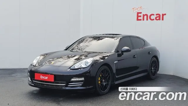 Porsche Panamera 2013 — photo 1