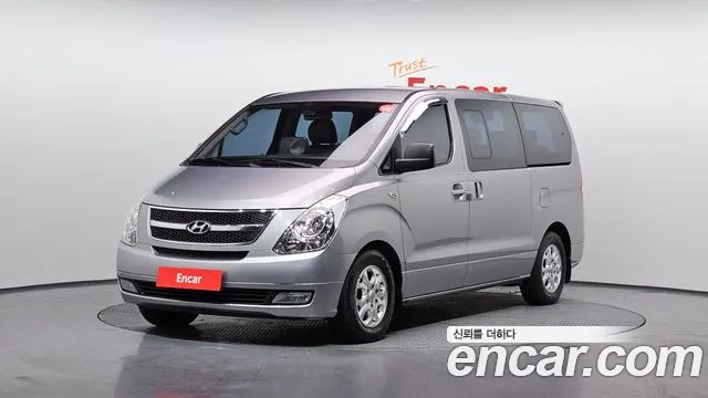 Hyundai Starex 2015 — photo 1
