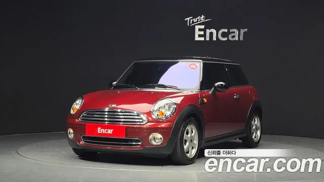 Mini Cooper 2010 — photo 1