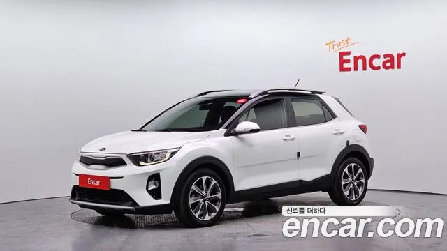 Kia Stonic 2018 — photo 1