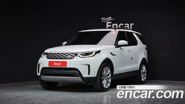 Land Rover Discovery 2023 — photo 1
