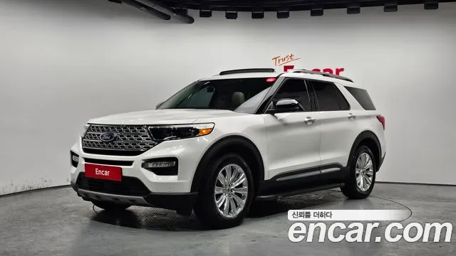 Ford Explorer 2020 — photo 1